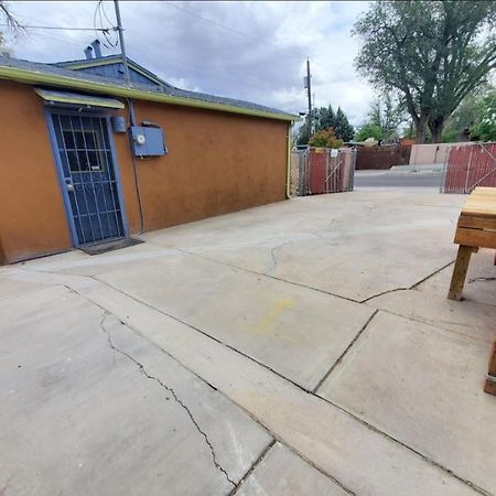 فيلا Pet Friendly Modern Casita In Heart Of Nob Hill ألباكركي المظهر الخارجي الصورة